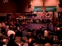 October_27,_2006_Supergirl_Title_Match_flv_000308225.jpg