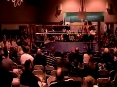 October_27,_2006_Supergirl_Title_Match_flv_000309893.jpg