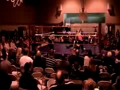 October_27,_2006_Supergirl_Title_Match_flv_000312896.jpg