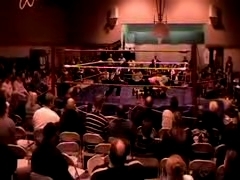 October_27,_2006_Supergirl_Title_Match_flv_000317150.jpg