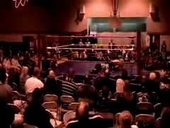 October_27,_2006_Supergirl_Title_Match_flv_000317901.jpg