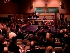 October_27,_2006_Supergirl_Title_Match_flv_000320070.jpg