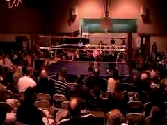 October_27,_2006_Supergirl_Title_Match_flv_000323740.jpg