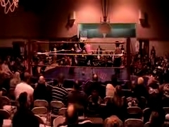 October_27,_2006_Supergirl_Title_Match_flv_000328245.jpg