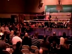 October_27,_2006_Supergirl_Title_Match_flv_000341675.jpg