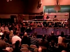 October_27,_2006_Supergirl_Title_Match_flv_000342509.jpg