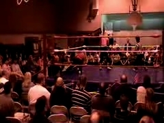 October_27,_2006_Supergirl_Title_Match_flv_000342926.jpg