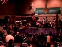 October_27,_2006_Supergirl_Title_Match_flv_000344928.jpg