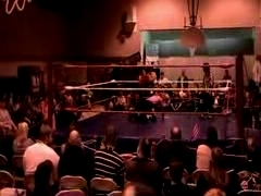 October_27,_2006_Supergirl_Title_Match_flv_000345762.jpg