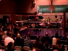 October_27,_2006_Supergirl_Title_Match_flv_000346930.jpg