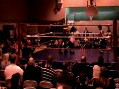 October_27,_2006_Supergirl_Title_Match_flv_000347347.jpg