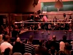 October_27,_2006_Supergirl_Title_Match_flv_000348515.jpg