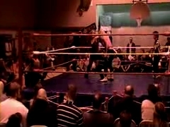 October_27,_2006_Supergirl_Title_Match_flv_000349683.jpg