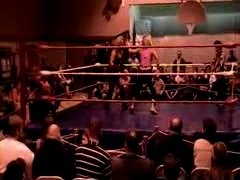 October_27,_2006_Supergirl_Title_Match_flv_000350934.jpg