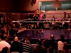 October_27,_2006_Supergirl_Title_Match_flv_000351435.jpg