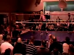 October_27,_2006_Supergirl_Title_Match_flv_000352936.jpg