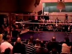 October_27,_2006_Supergirl_Title_Match_flv_000358108.jpg