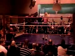 October_27,_2006_Supergirl_Title_Match_flv_000362446.jpg