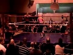 October_27,_2006_Supergirl_Title_Match_flv_000363363.jpg