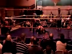 October_27,_2006_Supergirl_Title_Match_flv_000368118.jpg