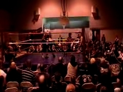 October_27,_2006_Supergirl_Title_Match_flv_000384051.jpg