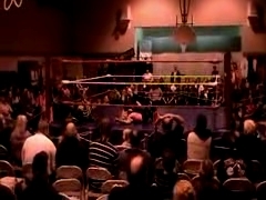 October_27,_2006_Supergirl_Title_Match_flv_000388805.jpg