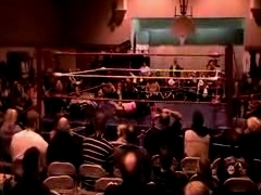 October_27,_2006_Supergirl_Title_Match_flv_000389890.jpg