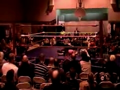 October_27,_2006_Supergirl_Title_Match_flv_000397814.jpg