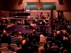 October_27,_2006_Supergirl_Title_Match_flv_000407574.jpg