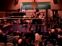 October_27,_2006_Supergirl_Title_Match_flv_000409826.jpg