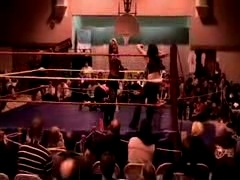 October_27,_2006_Supergirl_Title_Match_flv_000411161.jpg