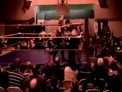 October_27,_2006_Supergirl_Title_Match_flv_000415165.jpg