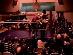 October_27,_2006_Supergirl_Title_Match_flv_000416416.jpg