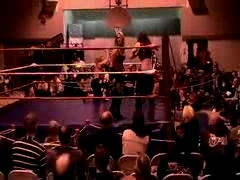 October_27,_2006_Supergirl_Title_Match_flv_000417417.jpg