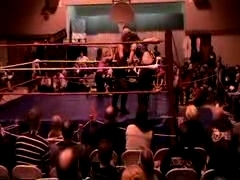 October_27,_2006_Supergirl_Title_Match_flv_000418836.jpg