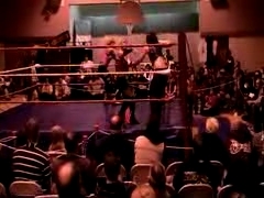 October_27,_2006_Supergirl_Title_Match_flv_000419837.jpg