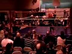 October_27,_2006_Supergirl_Title_Match_flv_000422005.jpg