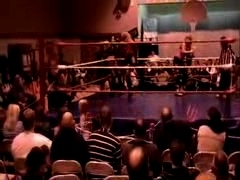 October_27,_2006_Supergirl_Title_Match_flv_000423340.jpg