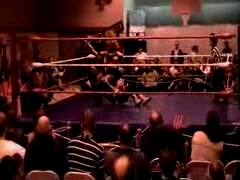 October_27,_2006_Supergirl_Title_Match_flv_000425843.jpg