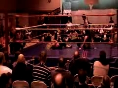 October_27,_2006_Supergirl_Title_Match_flv_000429429.jpg