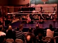 October_27,_2006_Supergirl_Title_Match_flv_000429930.jpg