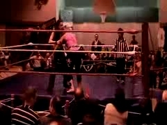 October_27,_2006_Supergirl_Title_Match_flv_000438021.jpg