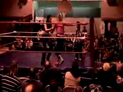 October_27,_2006_Supergirl_Title_Match_flv_000439022.jpg