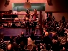 October_27,_2006_Supergirl_Title_Match_flv_000446029.jpg