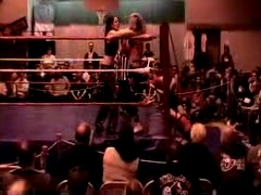 October_27,_2006_Supergirl_Title_Match_flv_000448365.jpg