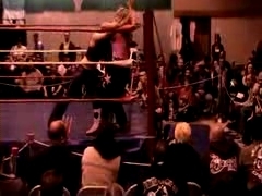 October_27,_2006_Supergirl_Title_Match_flv_000451618.jpg