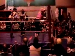 October_27,_2006_Supergirl_Title_Match_flv_000455205.jpg