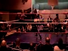 October_27,_2006_Supergirl_Title_Match_flv_000463714.jpg