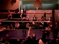 October_27,_2006_Supergirl_Title_Match_flv_000466633.jpg