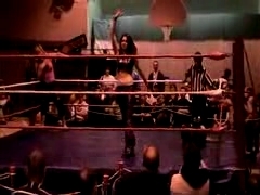 October_27,_2006_Supergirl_Title_Match_flv_000467551.jpg